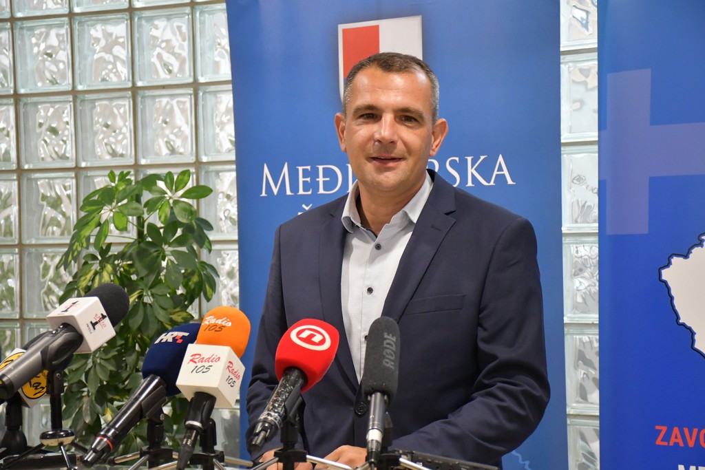 ZAVRŠILI RADOVI Svečano otvoren Edukacijski centar Zavoda za hitnu medicinu Međimurske županije ZAVRŠILI RADOVI Svečano otvoren Edukacijski centar Zavoda za hitnu medicinu Međimurske županije