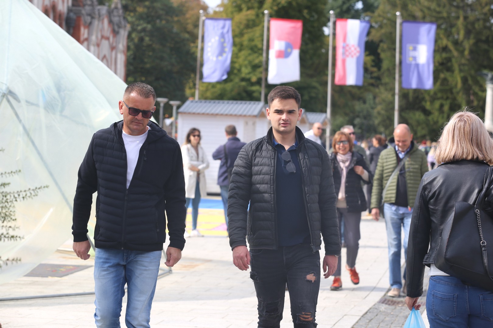 KLIKOM PO ČAKOVCU Jesen je u gradu! Brojni građani subotu proveli na friškom zraku