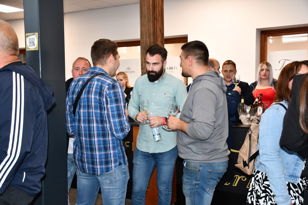 Urbanovo, otvorenje Urbanovo, otvorenje