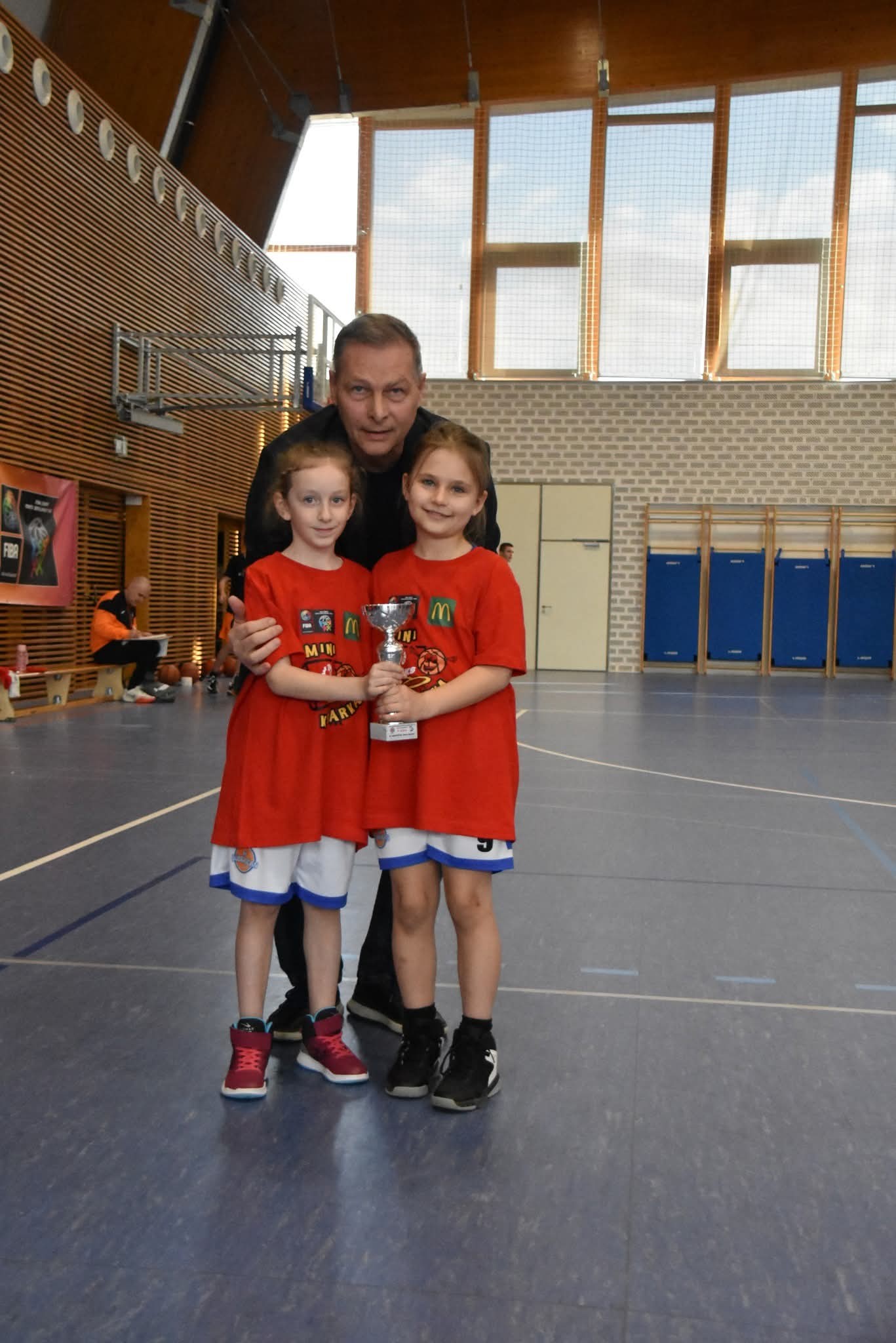 489096683_1343104893389586_6079548126436232412_n 489096683_1343104893389586_6079548126436232412_n