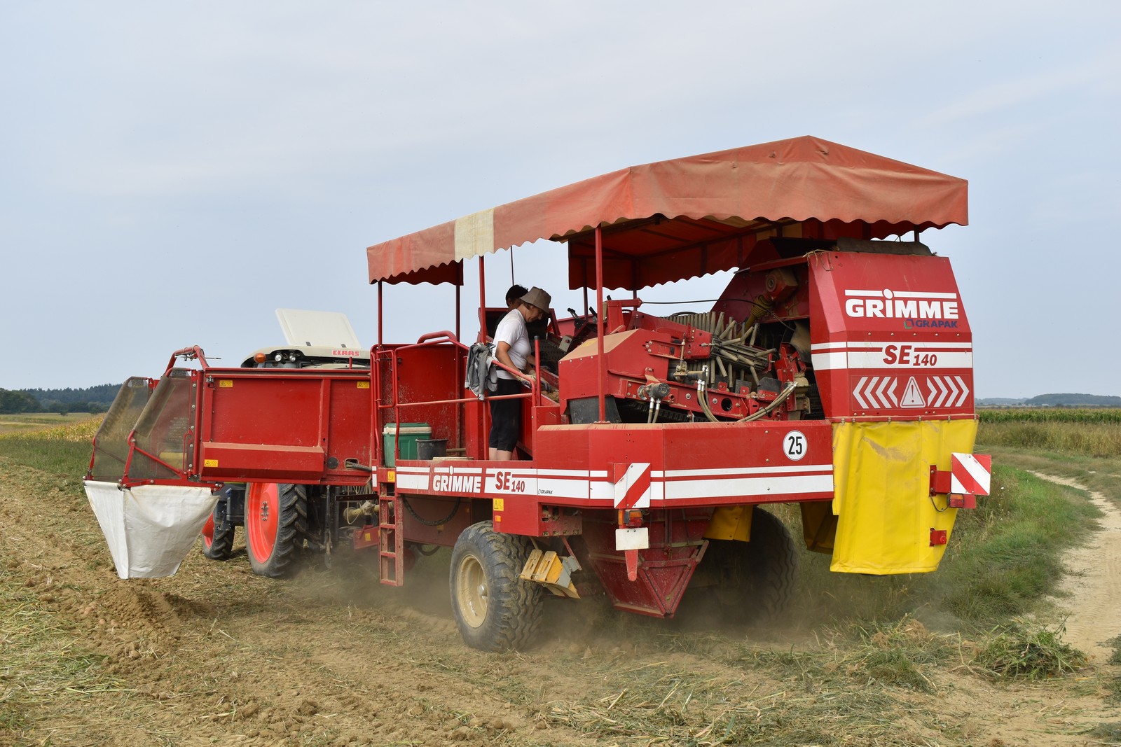 BERBA KRUMPIRA NA POLJIMA OBITELJI DRK Urod ispod prosjeka