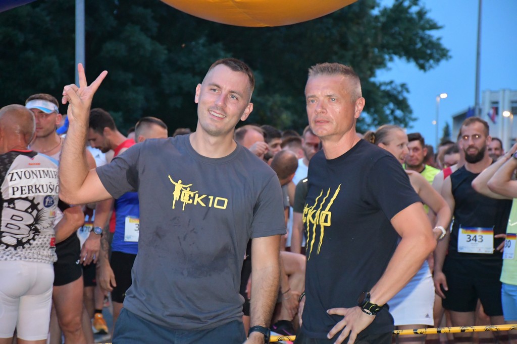 POGLEDAJTE TKO JE SVE TRČAO Veliki broj trkača na ‘Čakovečkom noćnom ceneru’