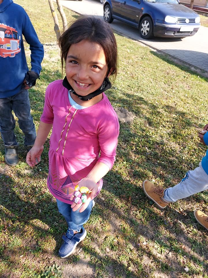 FOTO Područna škola Držimurec – Strelec: U dvorištu ih iznenadio zeko koji im je donio poklončiće za Uskrs FOTO Područna škola Držimurec – Strelec: U dvorištu ih iznenadio zeko koji im je donio poklončiće za Uskrs