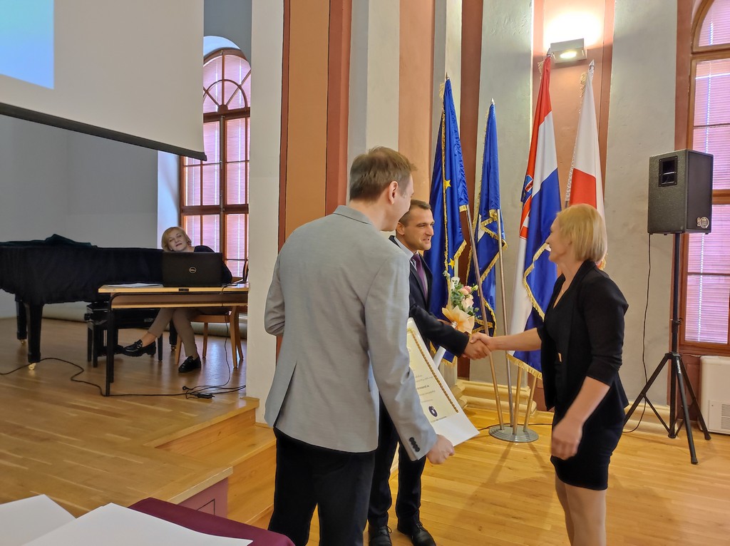 OBRTNIČKA KOMORA Novopečenim majstorima uručene diplome!