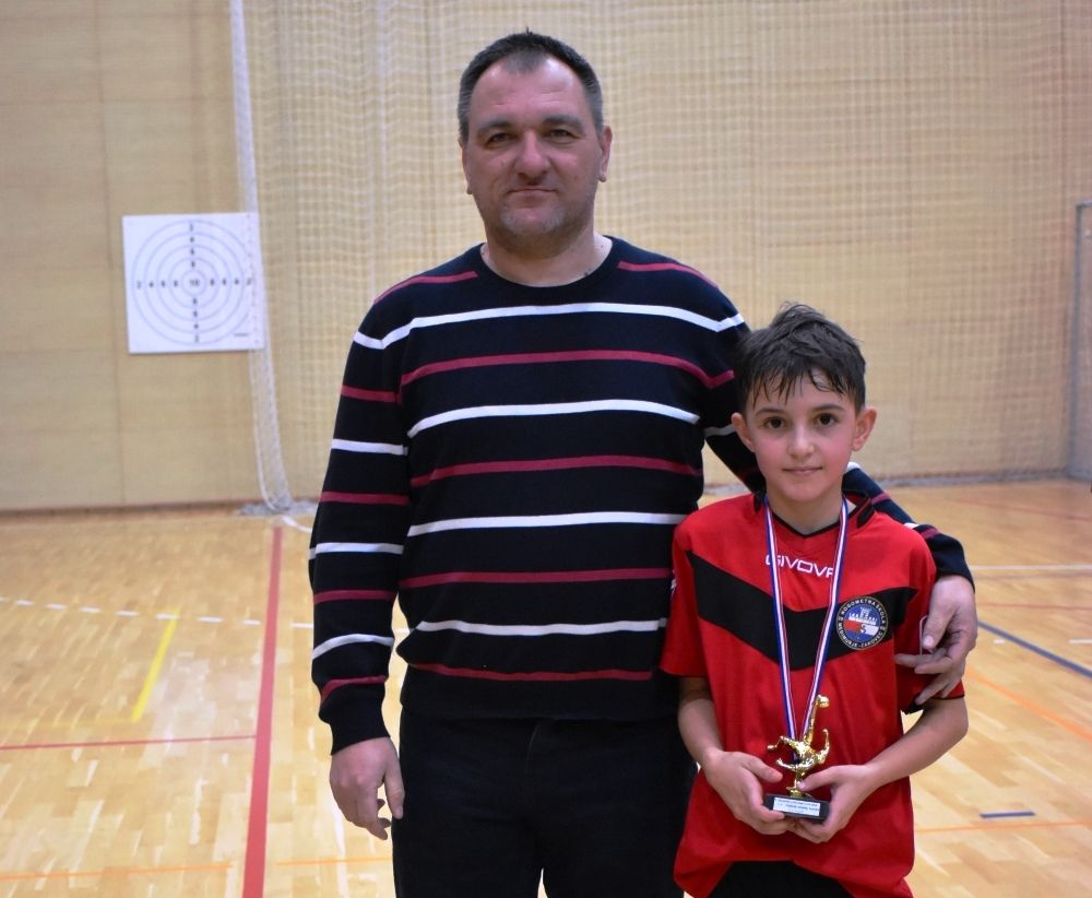 u8najboljiigracstampartin359741