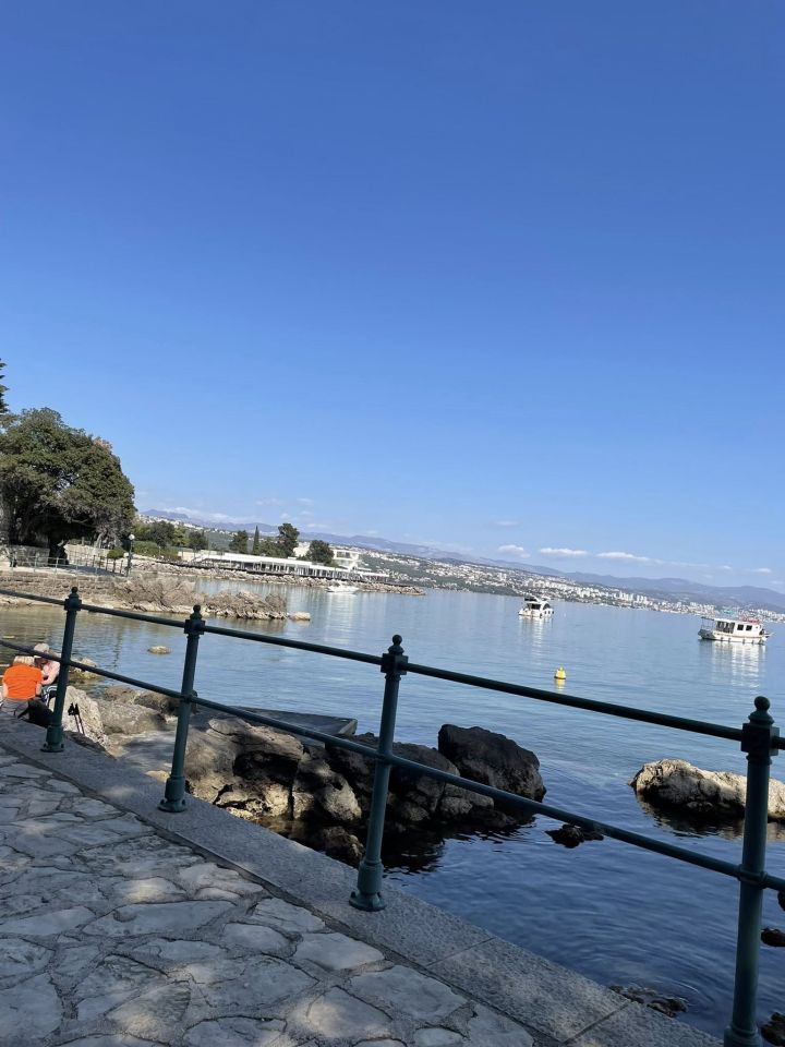 Čakovečki umirovljenici koracima zdravlja prošli kroz Opatiju Čakovečki umirovljenici koracima zdravlja prošli kroz Opatiju