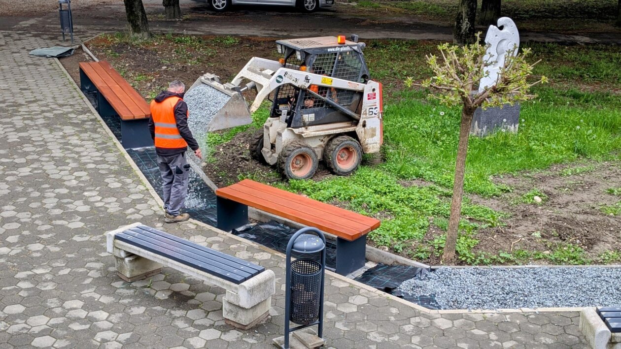 Gimnazija, park, Ekonomska 6