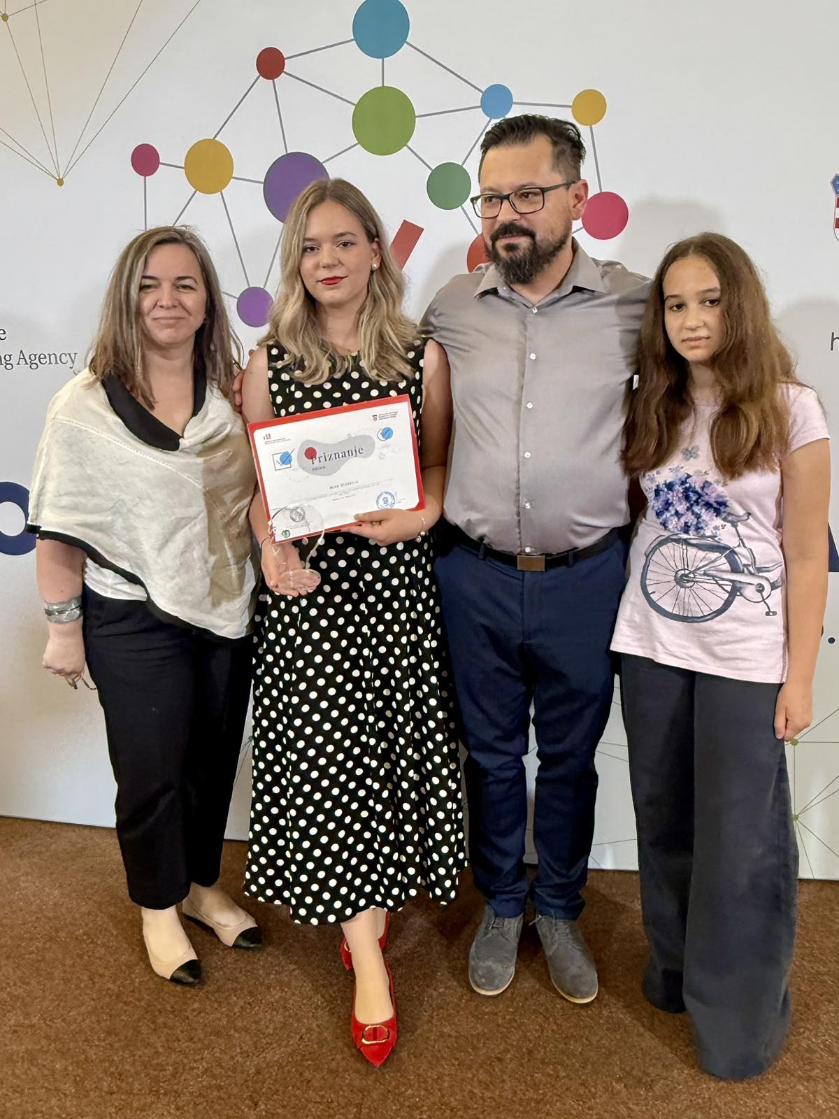 gimnazija josipa slavenskog