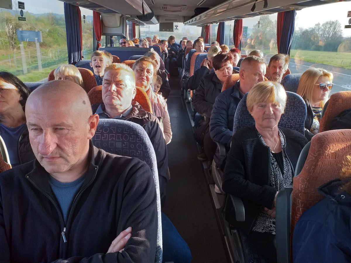 Branitelji na studijskom putovanju na mjestima gdje se stvarala hrvatska povijest u VRO ‘Bljesak’ Branitelji na studijskom putovanju na mjestima gdje se stvarala hrvatska povijest u VRO ‘Bljesak’