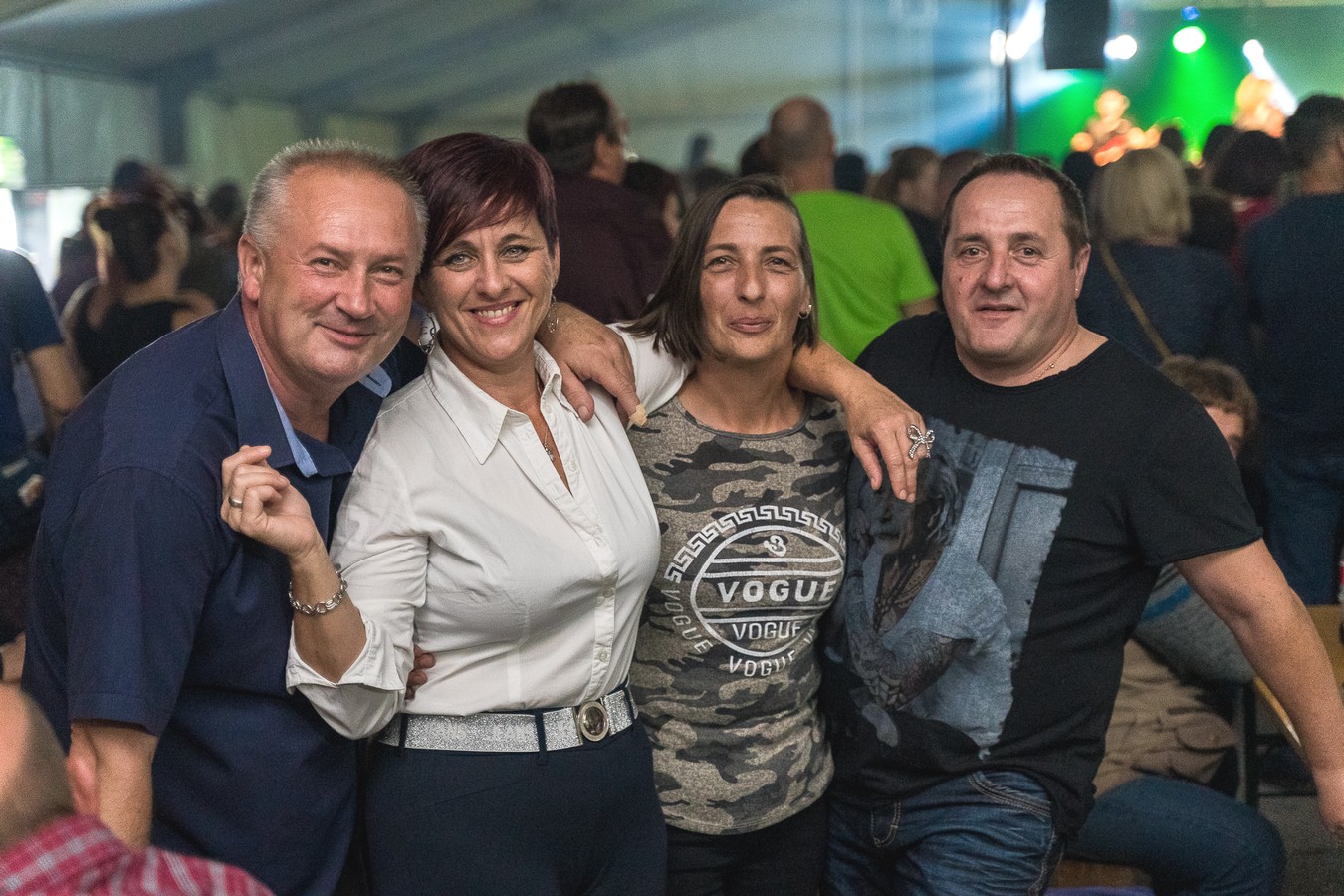 Odlična atmosfera u Kotoribi: Željko Bebek raspjevao publiku u prepunom šatoru