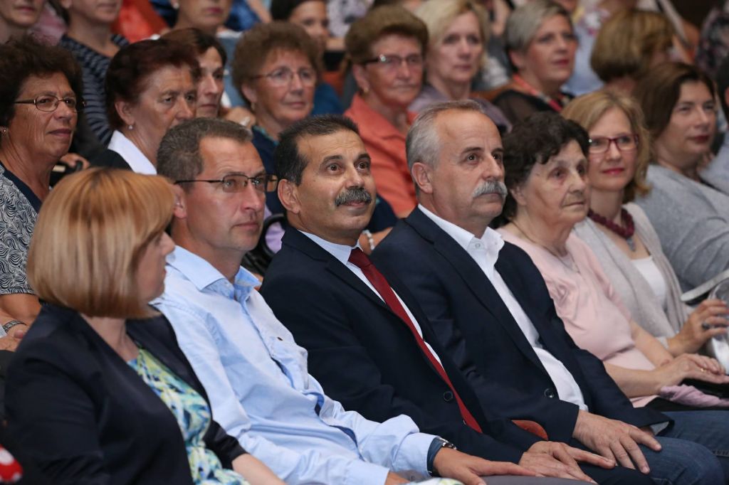 3406750610215167918128261345631