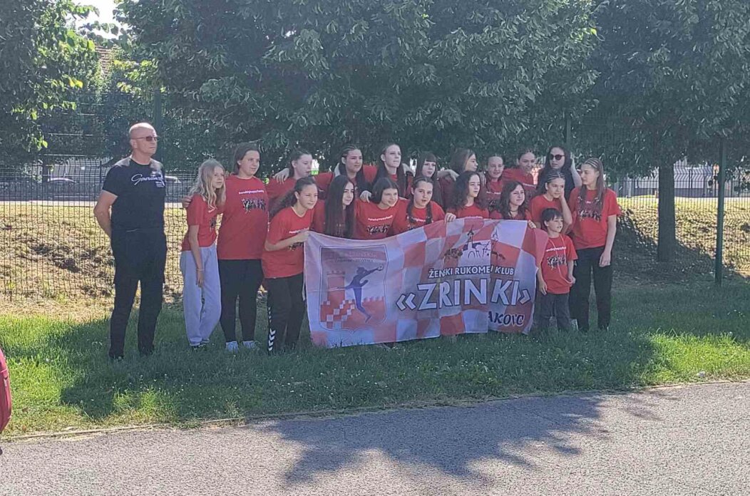 ŽRK Zrinski U13 ŽRK Zrinski U13