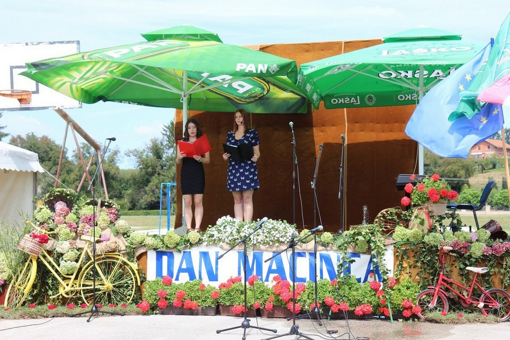 Mještani mimohodom obilježili Dan Macinca i proslavili blagdan Velike Gospe uz izložbu ‘Macinec na biciklima’