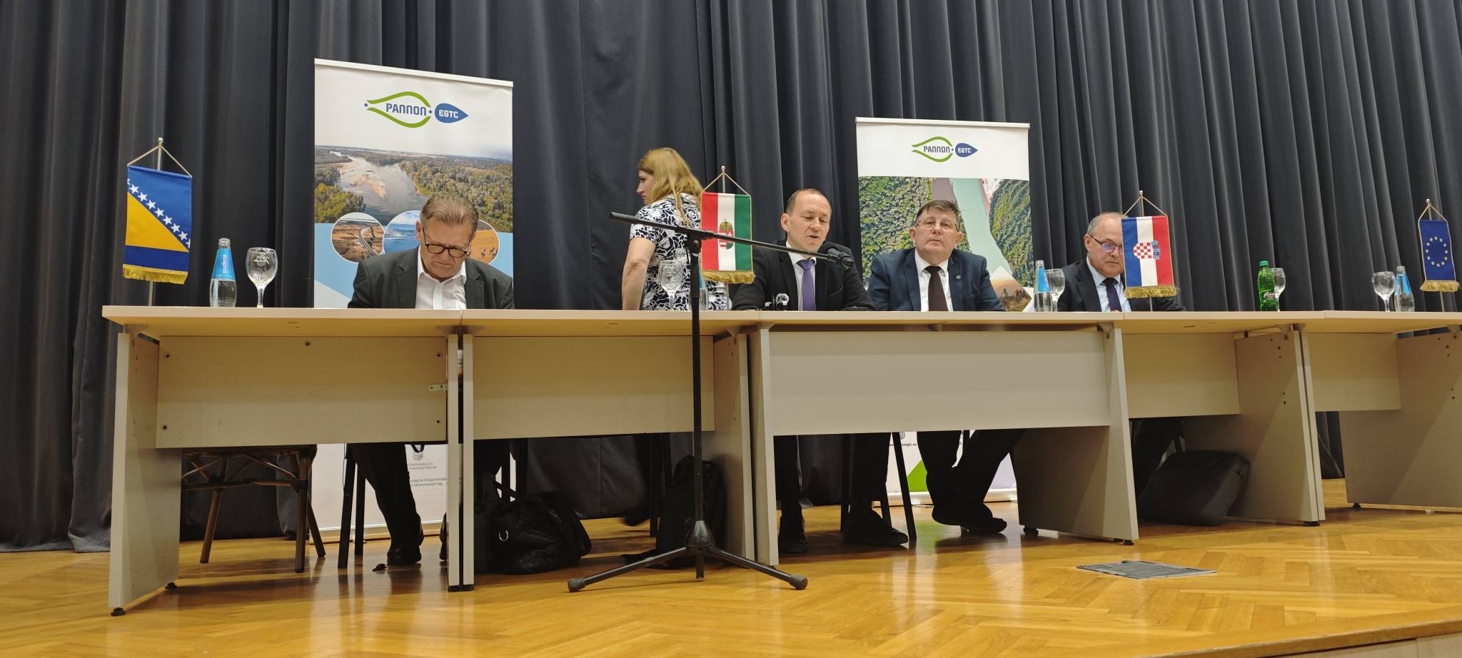 499922262_23866327822991182_9189575490980618230_n