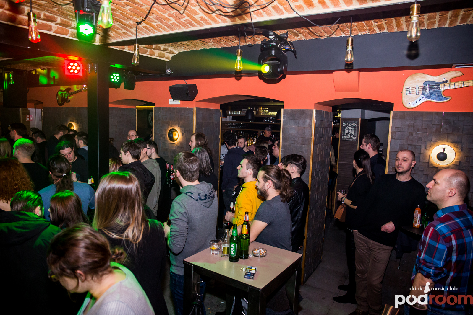 Crno Perje u Podroomu