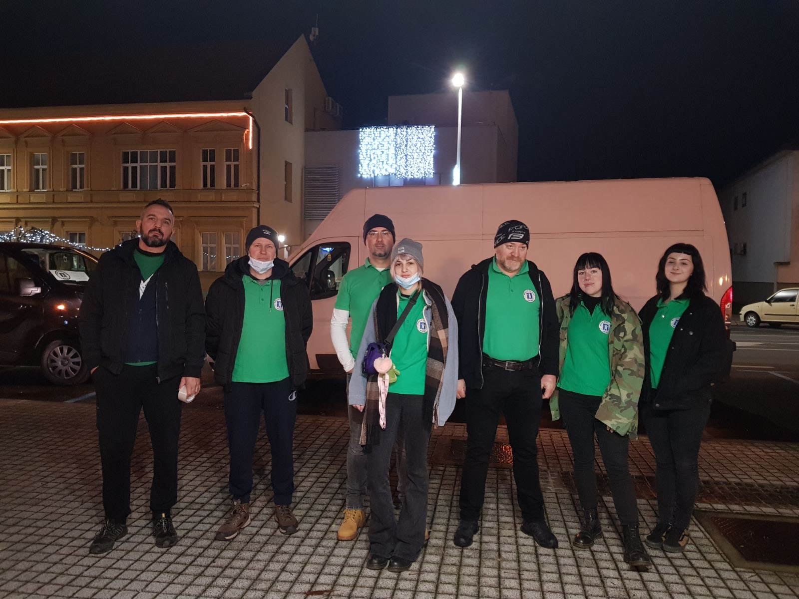 Članovi Biciklističkog kluba Prelog s dva kombija punih potrepština pomogli stradalima