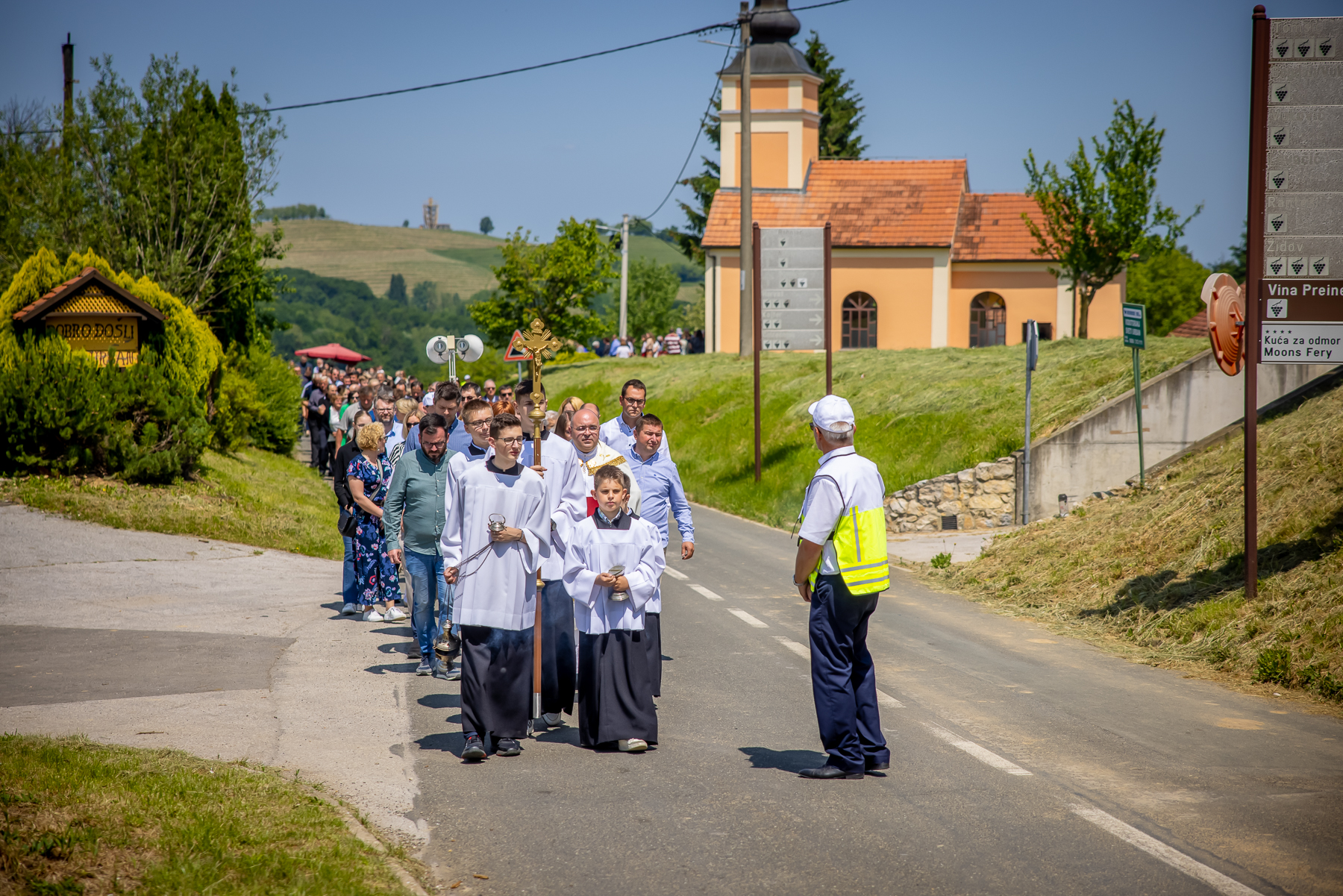 SLAVILO SE U BREGIMA Blagoslov vinograda i proštenje u Svetom Urbanu