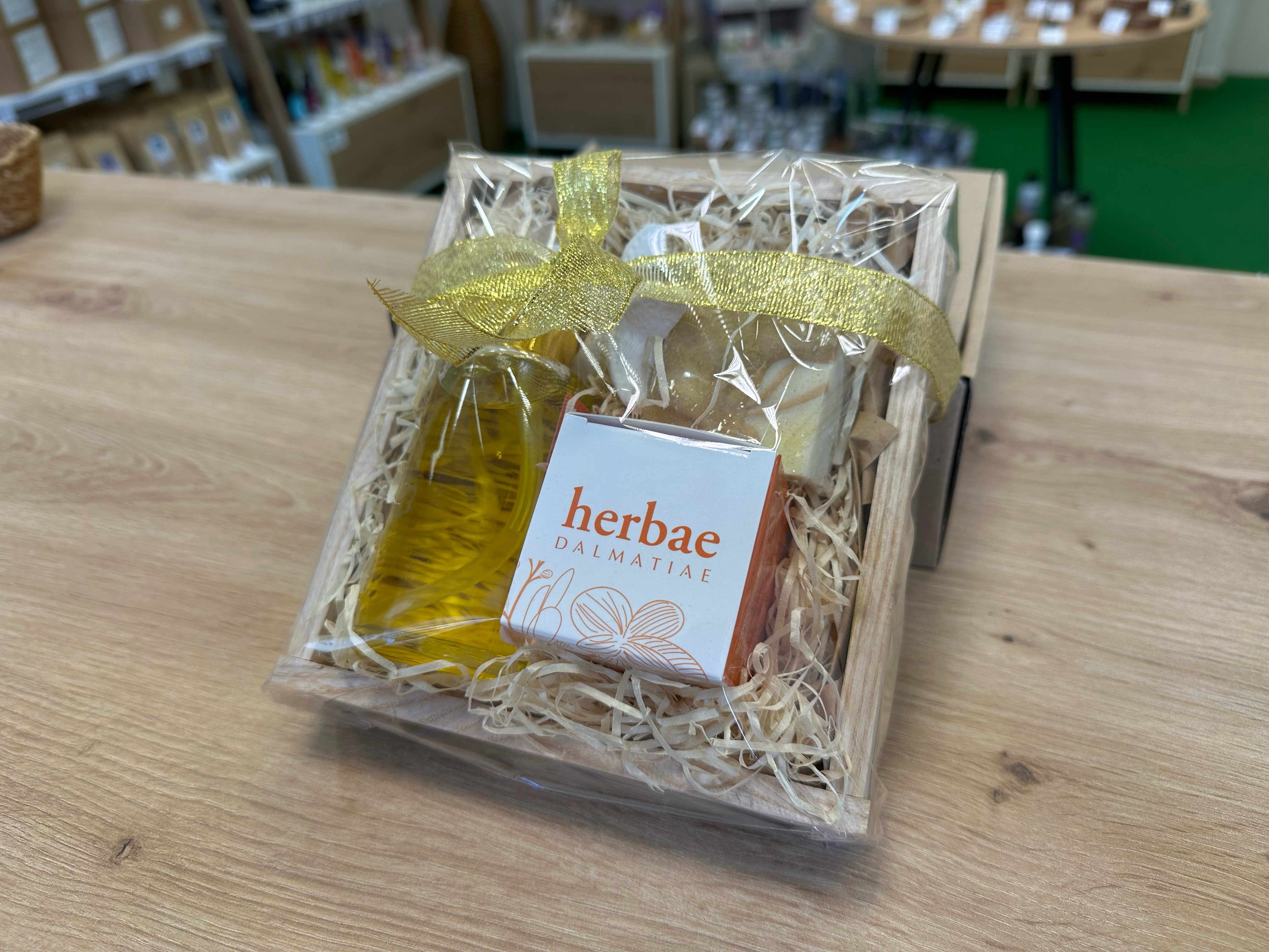 crosmetica božić 2023 pokloni