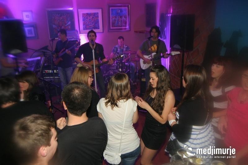 slika0003 Arcus (Subota, 7.4.2012) slika0003 Arcus (Subota, 7.4.2012)