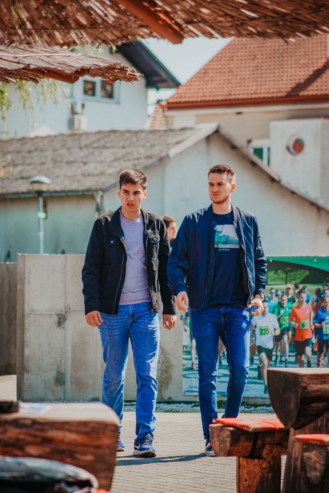 KLIKOM PO MURI Proljetna nedjelja izmamila građane u Murskom Središću na friški zrak