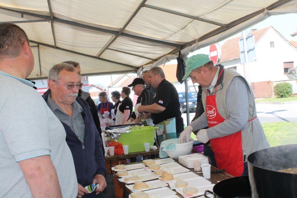 Humanitarna podjela ribica u Nedelišću