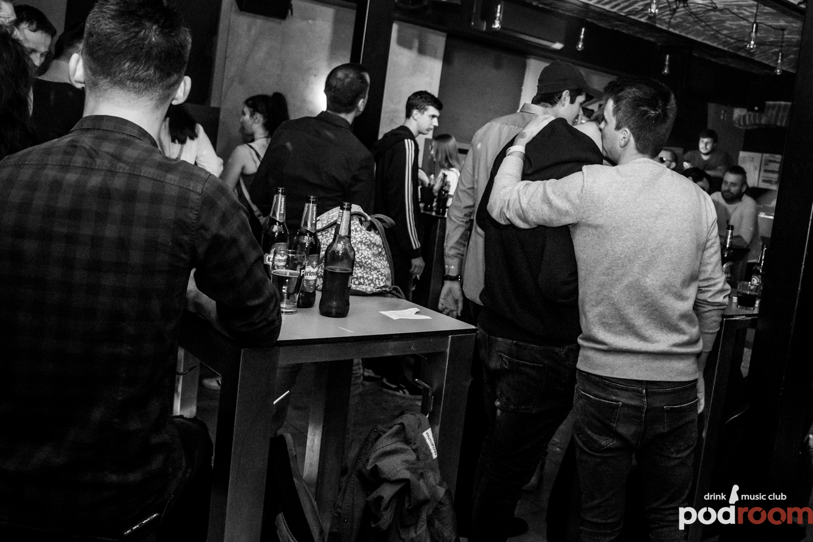 Podroom clubbing – DJ Yakka