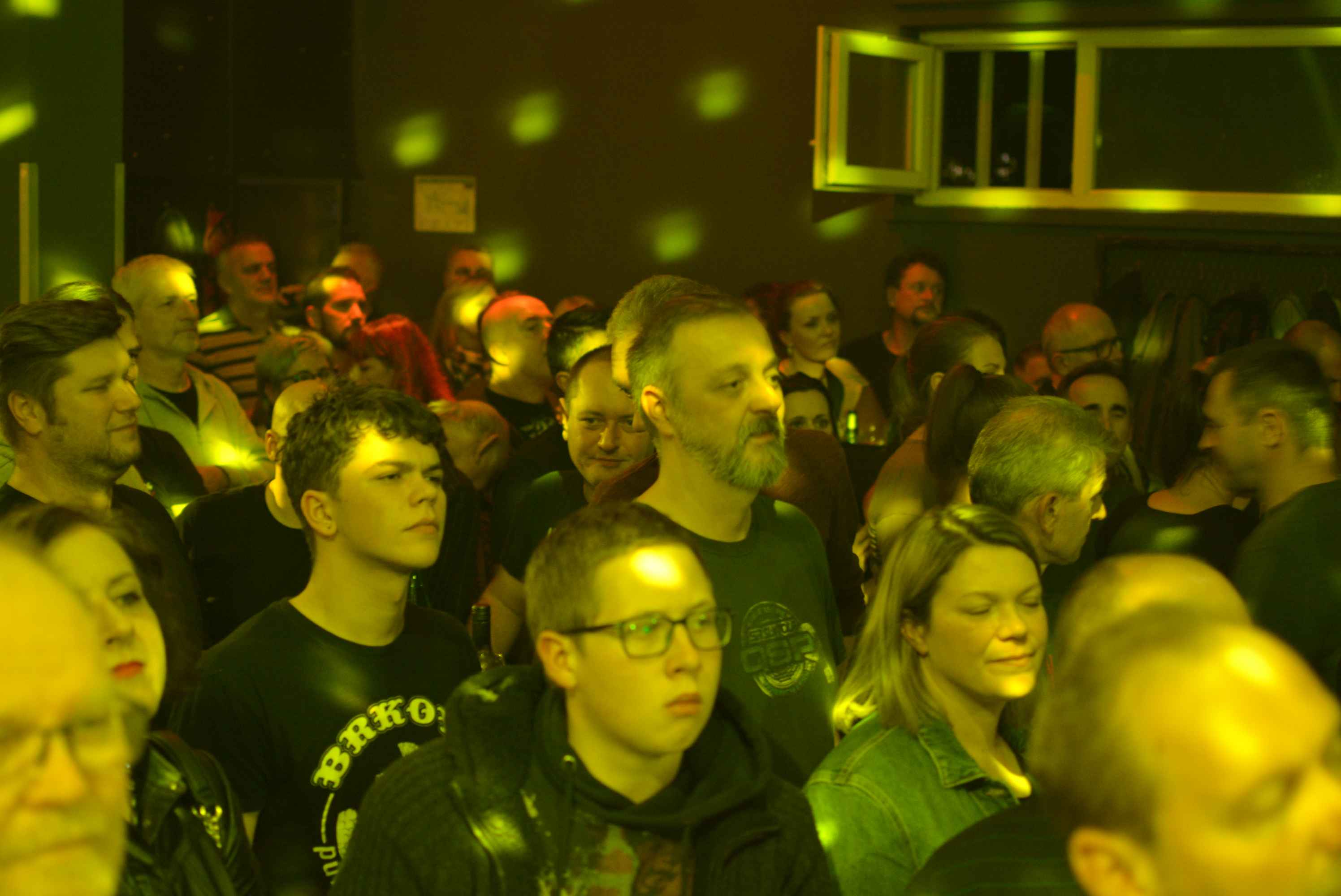 FOTO/VIDEO Euforična i nezaboravna noć uz Gorana Bareta i Majke u čakovečkom Meta baru