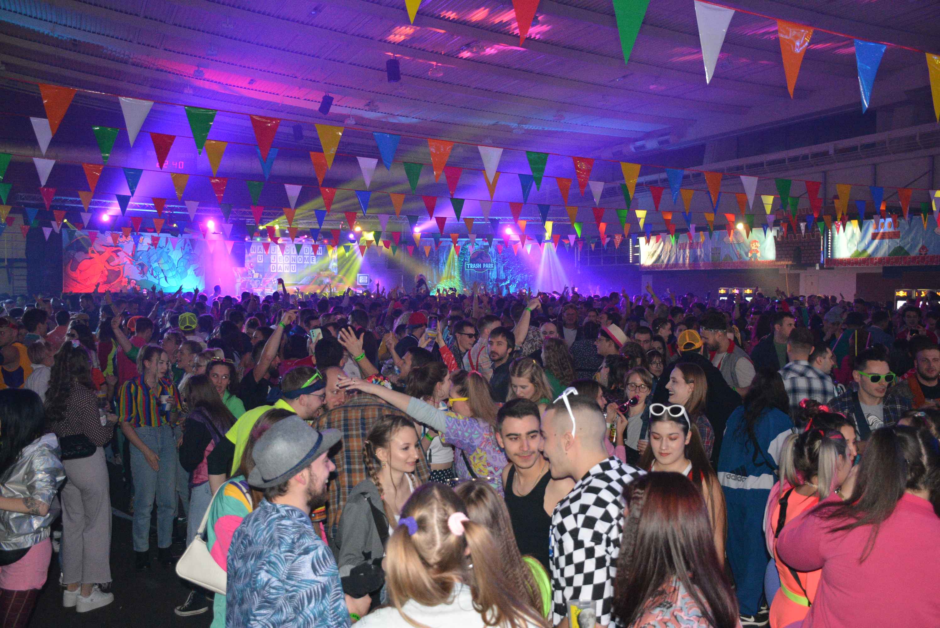 FOTO/VIDEO Čaroban završetak jubilarnog 10. ‘Blast from the past’ šarenila u Čakovcu