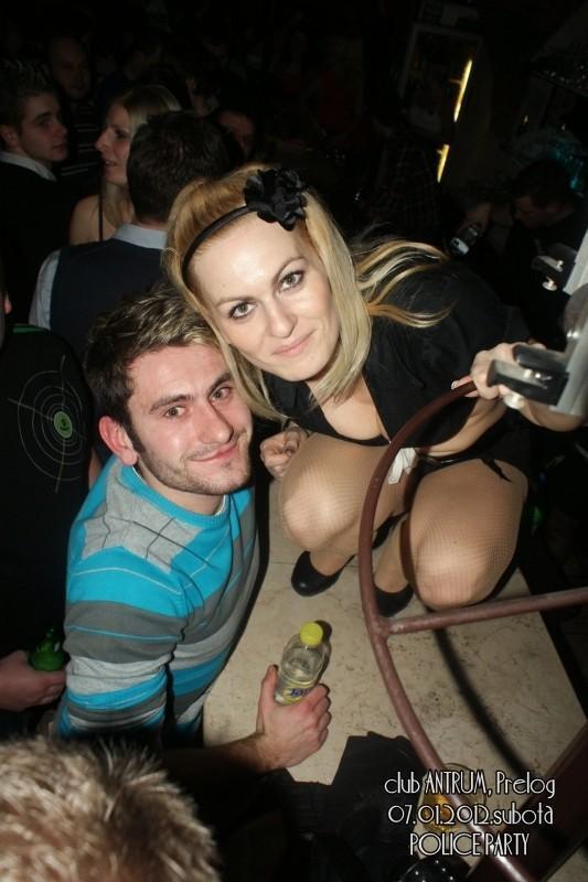 slika0042 Antrum (Subota, 7.1.2012) slika0042 Antrum (Subota, 7.1.2012)