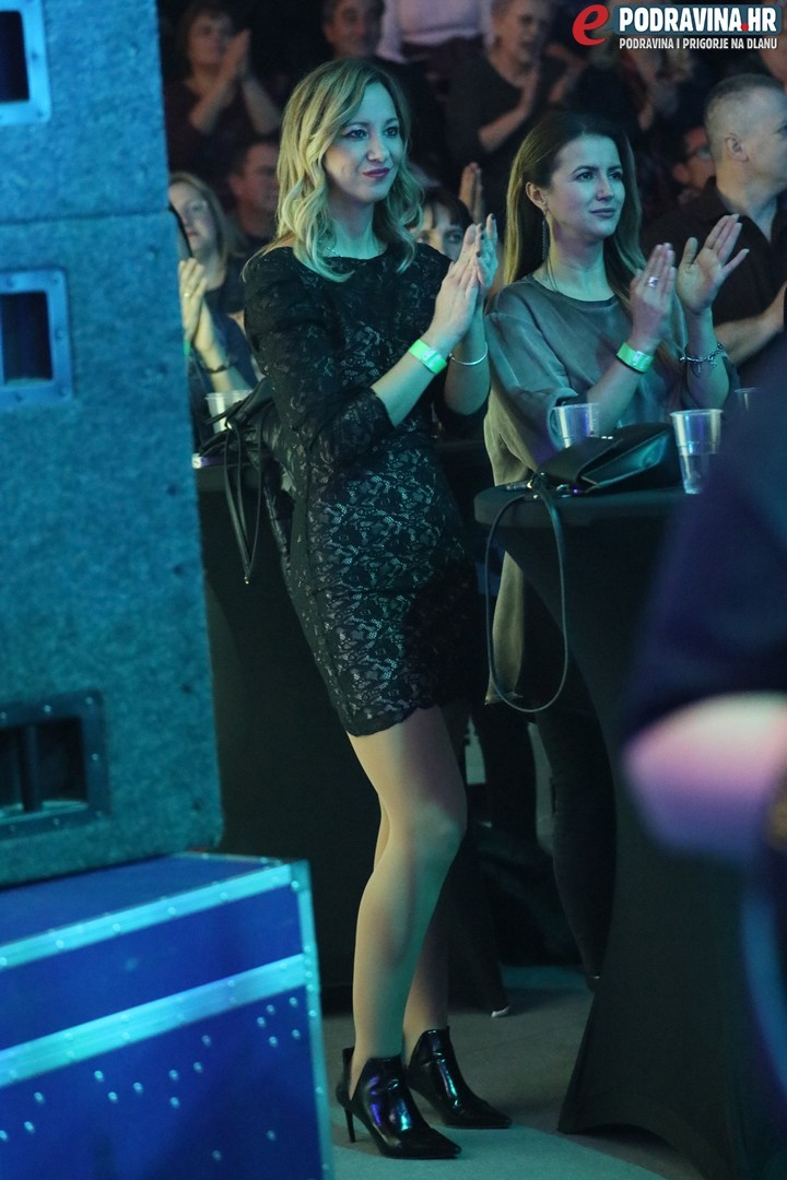 SPEKTAKL U KOPRIVNICI Neda Ukraden uz Vigor priredila nezaboravnu večer