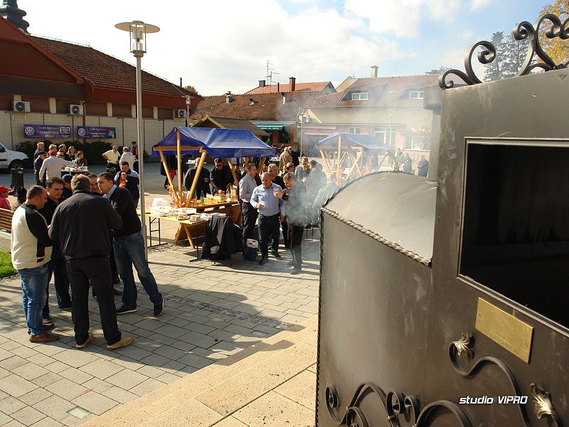 317713416dsc04286897651