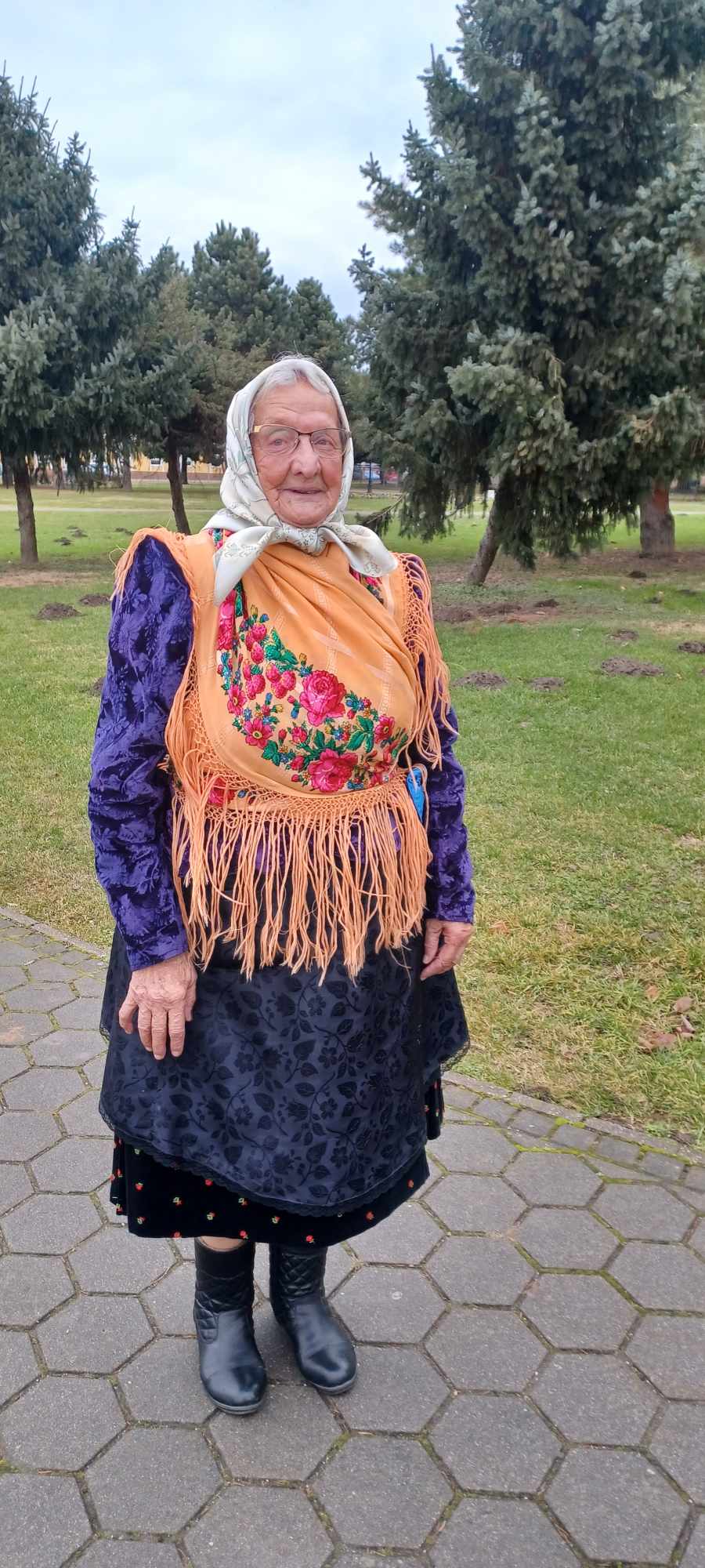 GORIČAN ‘Marija Mlinarić ide k meši v narodnoj nošnji’