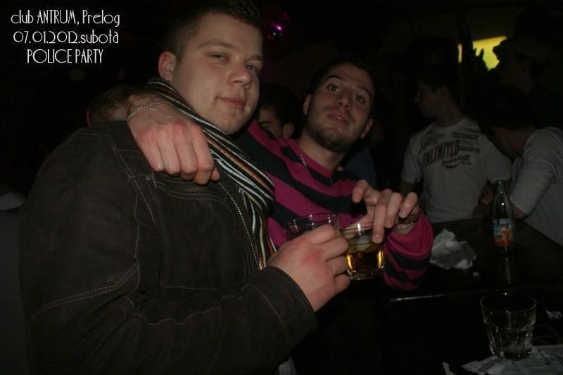 slika0056 Antrum (Subota, 7.1.2012) slika0056 Antrum (Subota, 7.1.2012)