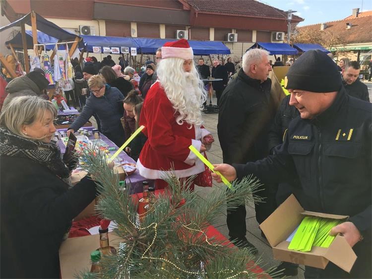 Policijski službenici Policijske postaje Prelog proveli preventivnu akciju ‘Budi vidljiv, budi siguran’