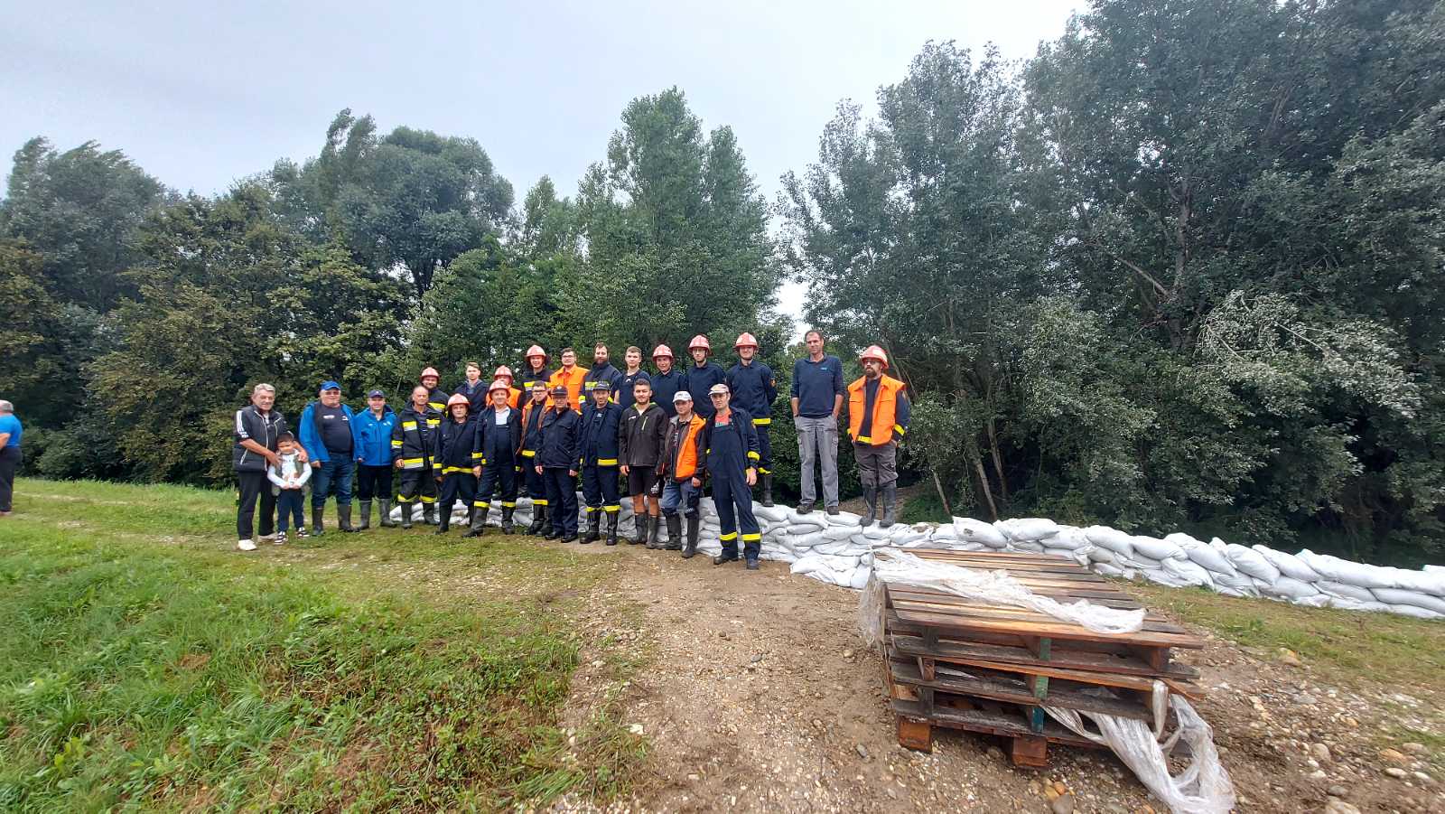 FOTO Utvrdili dvije kritične točke obale od Novog Zrina prema Kotoribi na Pažutu