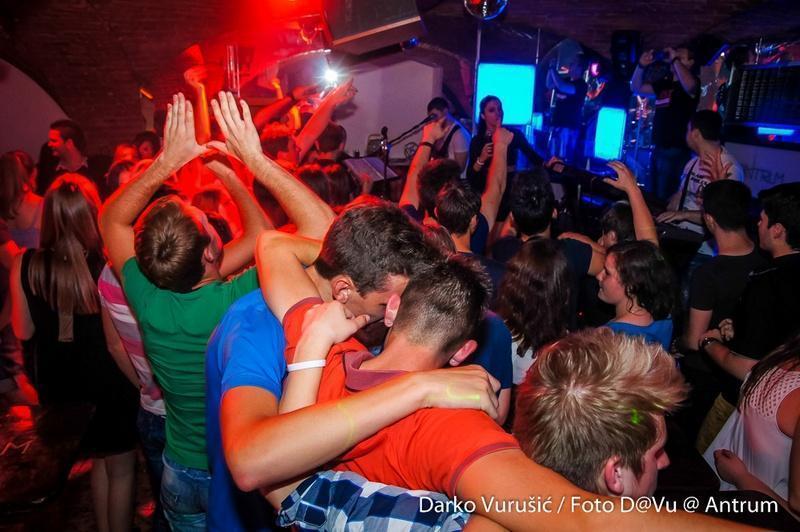 slika00079 Antrum (Subota, 28.6.2014. – Sandra Afrika)