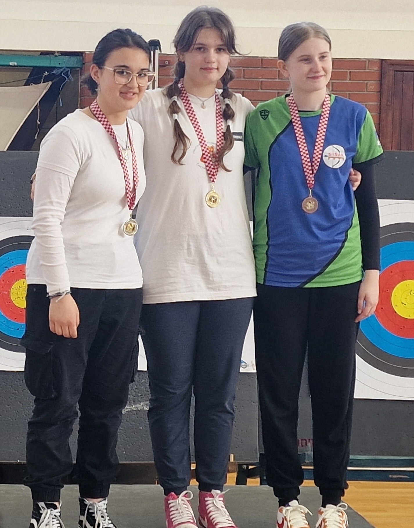 DJEČJE PRVENSTVO HRVATSKE U KUTINI Tena Mikolaj prvakinja države, Karla Sklepić srebrna