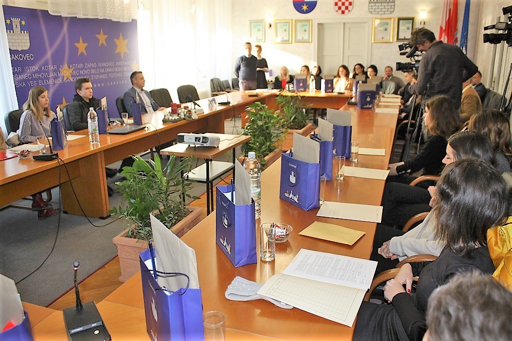 GRAD ČAKOVEC Potpisani ugovori o stipendiranju studenata