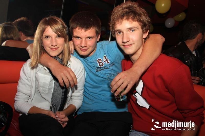 slika0019 Maraton (Subota, 8.10.2011) slika0019 Maraton (Subota, 8.10.2011)