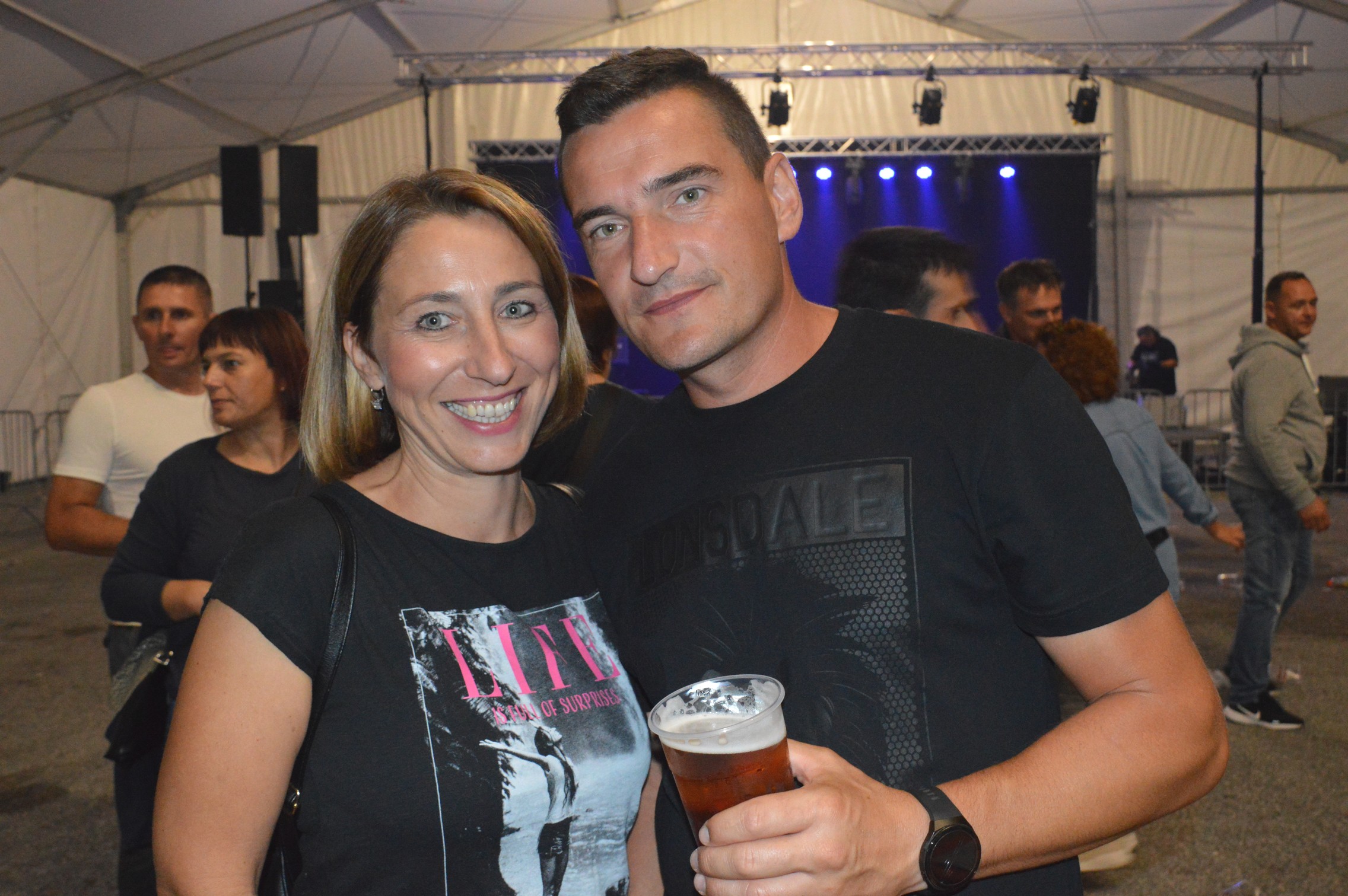 Psihomodo pop i Davor Gobac sjajnim koncertom u Kotoribi zabavili brojnu publiku