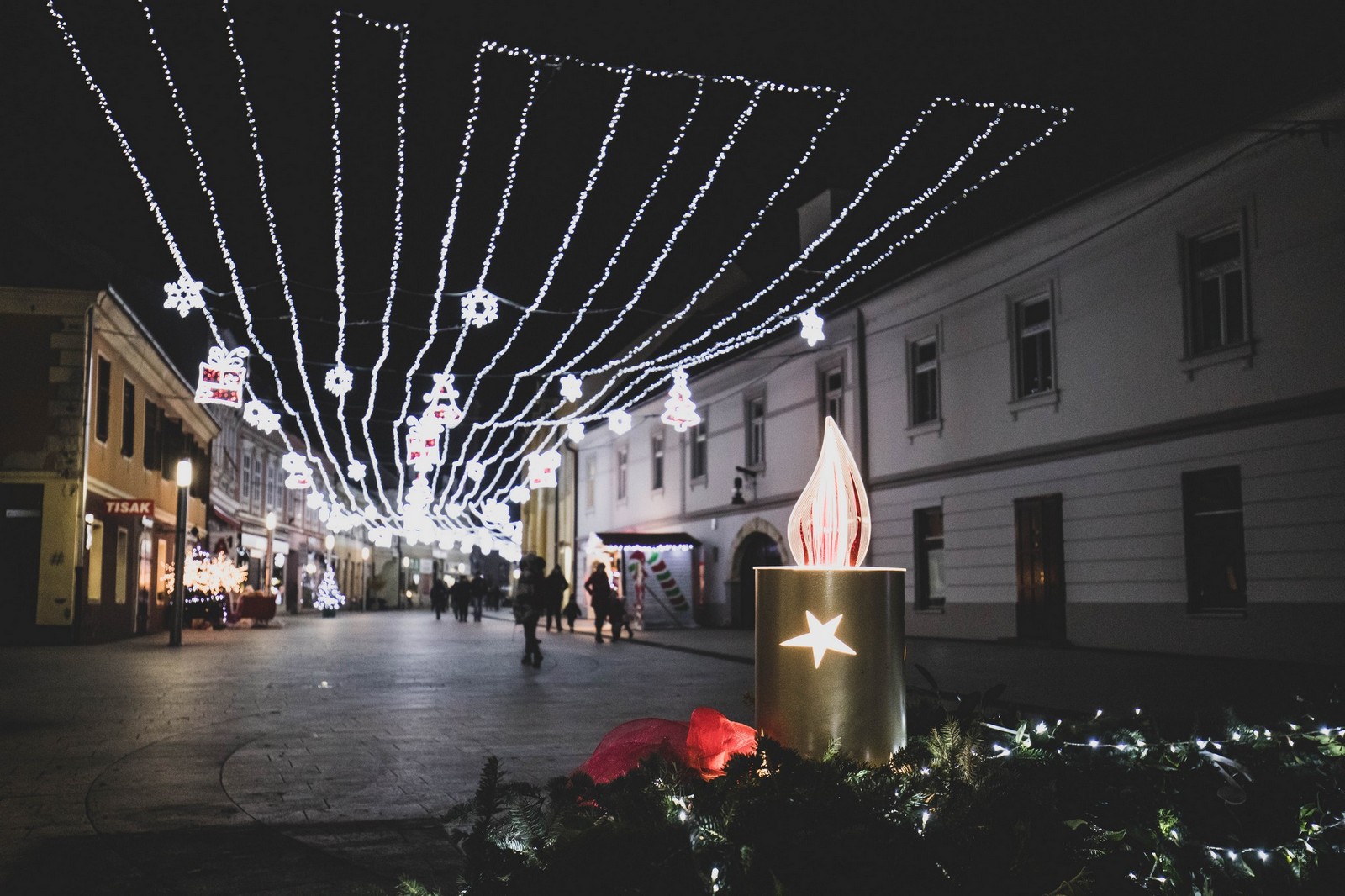 OVO JE PREKRASNO Božićno uređenje u centru Čakovca će vas oduševiti