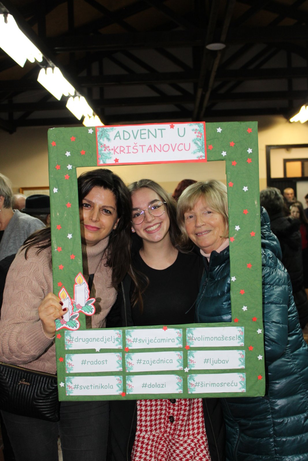 Advent u Krištanovcu – gradonačelnica Ljerka Cividini upalila drugu adventsku svijeću