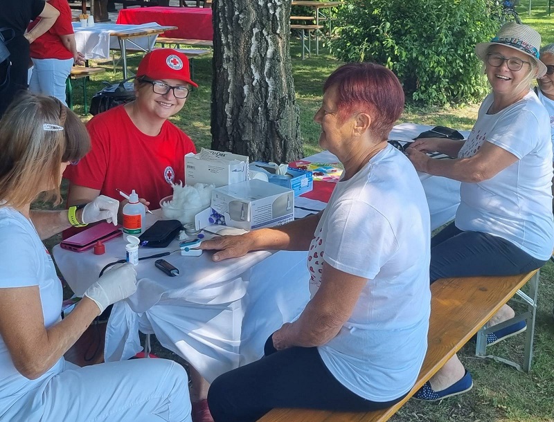 Održano druženje darivatelja krvi i volontera Crvenog križa