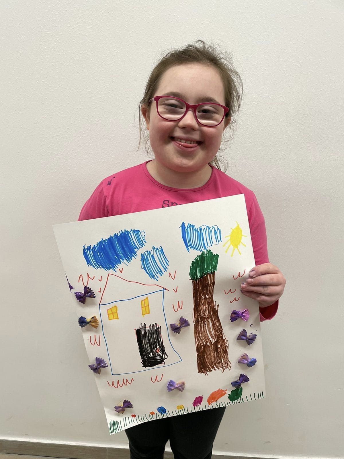 UDRUGA ZA SINDROM DOWN Djeca su na kreativnoj radionici crtala uz pomoć tjestenine