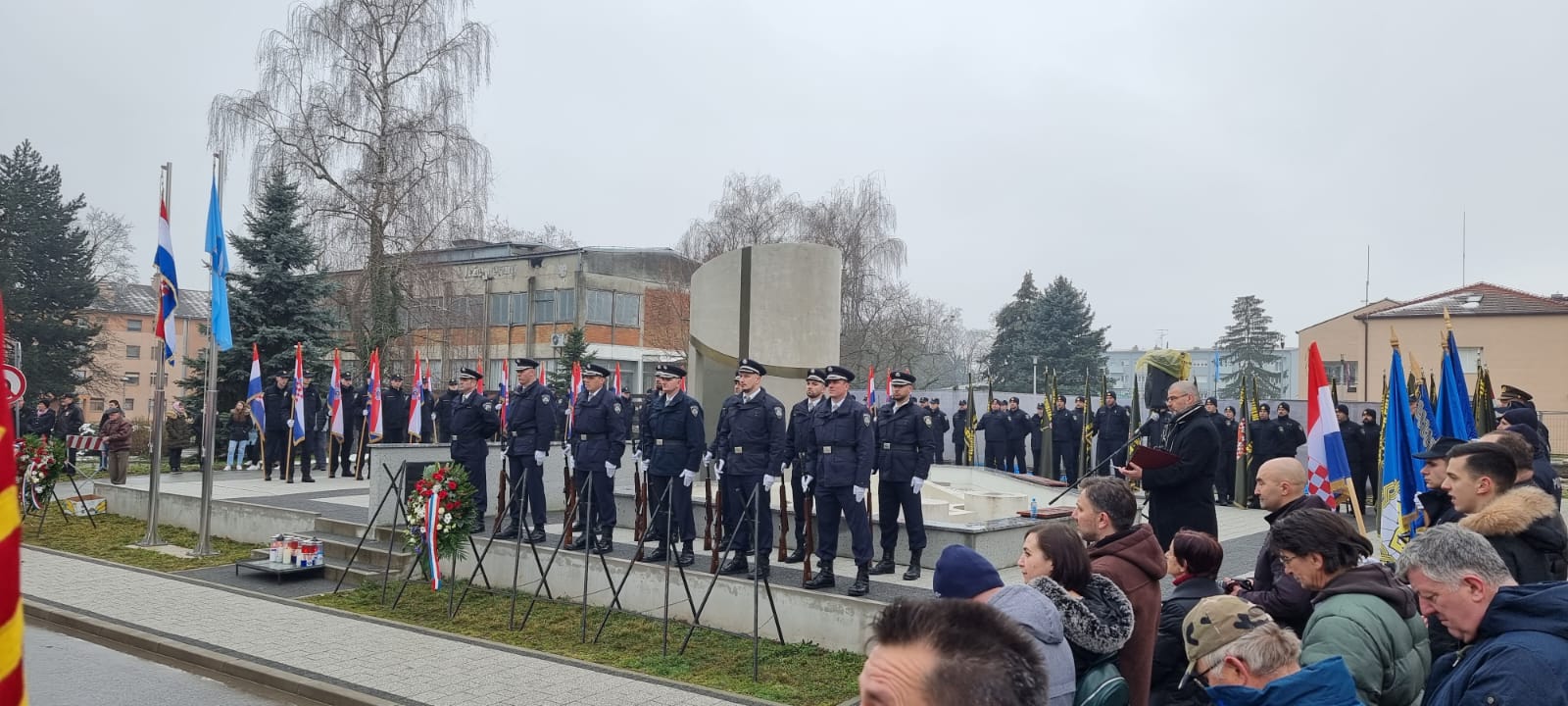 Pripadnici varaždinskih ‘Roda’ u Pakracu obilježili 32. godišnjicu početka Domovinskog rata Pripadnici varaždinskih ‘Roda’ u Pakracu obilježili 32. godišnjicu početka Domovinskog rata