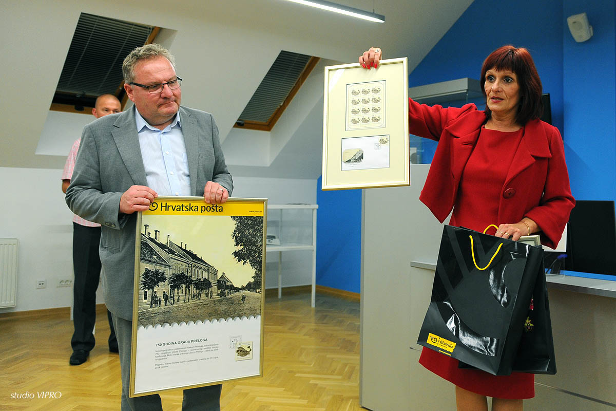 256110035dsc0040989679