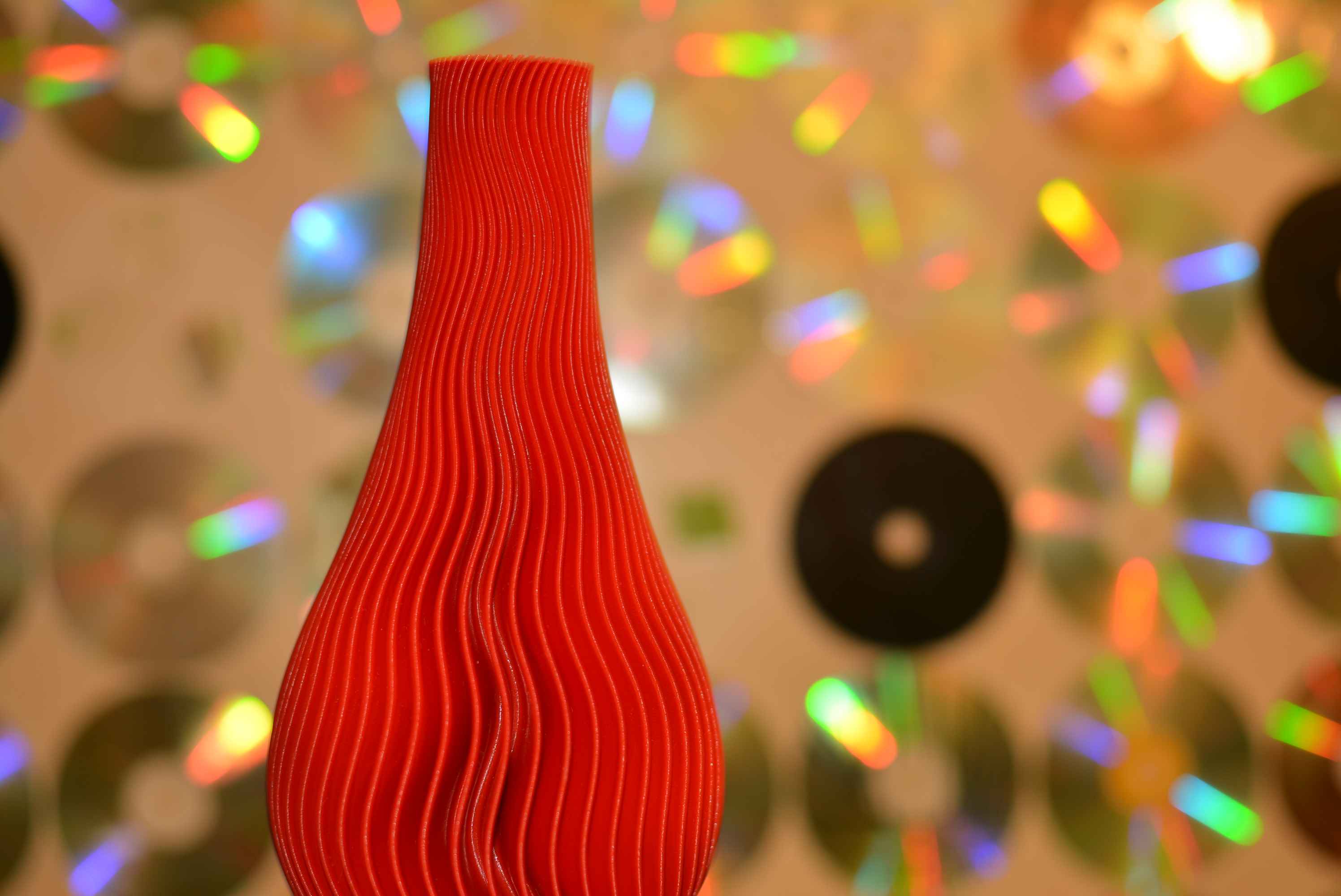 INOVATIVNI MAJSTOR Aleksandar Polanec (34) iz Selnice mixa glazbu od malena i 3D printa predivne spiralne vaze INOVATIVNI MAJSTOR Aleksandar Polanec (34) iz Selnice mixa glazbu od malena i 3D printa predivne spiralne vaze