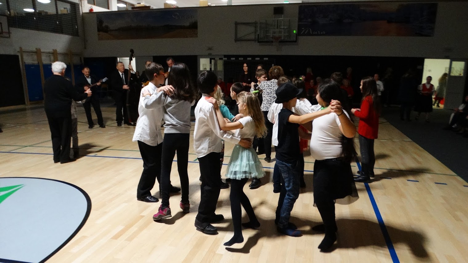 FOTO Na proslavu Valentinova u OŠ Draškovec stigli gosti iz Mađarske