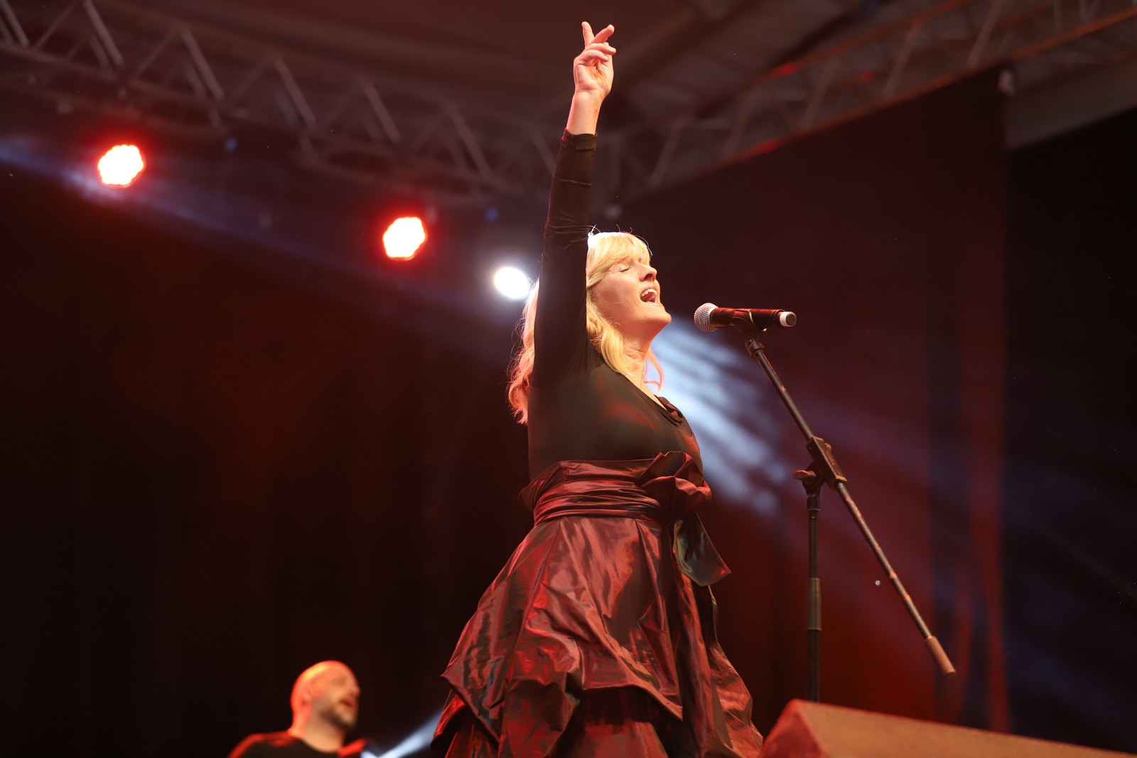 Kako je dobro vidjeti vas opet! Sanja, Marinko i Zec oduševili hitovima Novih Fosila