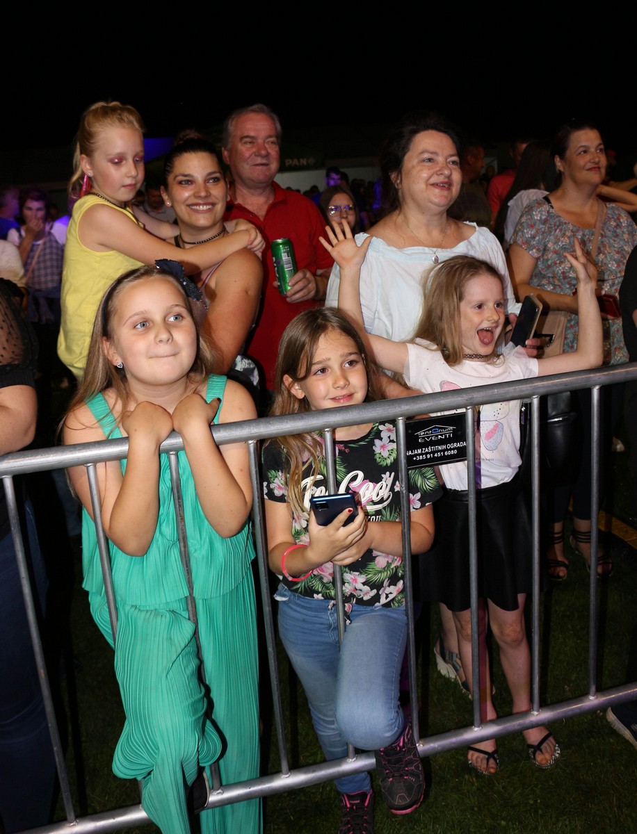 Bebek održao koncert za pamćenje u Slakovcu